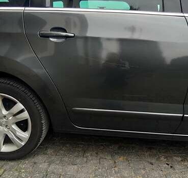 Сірий Пежо 5008, об'ємом двигуна 1.56 л та пробігом 298 тис. км за 10000 $, фото 10 на Automoto.ua