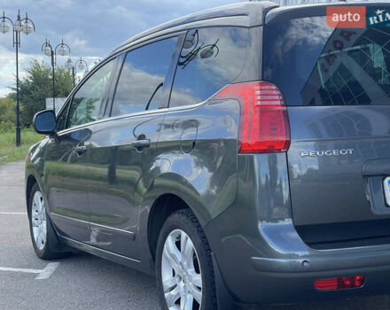 Сірий Пежо 5008, об'ємом двигуна 1.6 л та пробігом 220 тис. км за 8400 $, фото 4 на Automoto.ua