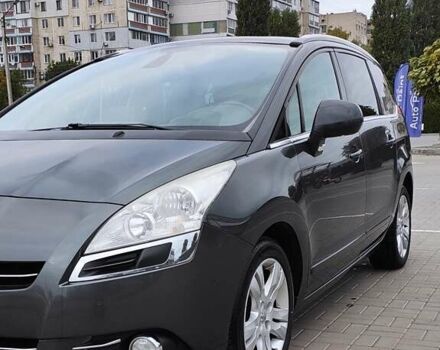 Сірий Пежо 5008, об'ємом двигуна 1.56 л та пробігом 298 тис. км за 10000 $, фото 3 на Automoto.ua