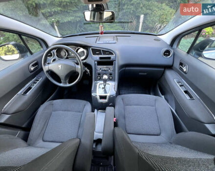 Сірий Пежо 5008, об'ємом двигуна 1.6 л та пробігом 190 тис. км за 8900 $, фото 28 на Automoto.ua
