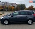 Сірий Пежо 5008, об'ємом двигуна 1.56 л та пробігом 298 тис. км за 10000 $, фото 1 на Automoto.ua