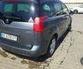 Сірий Пежо 5008, об'ємом двигуна 1.56 л та пробігом 240 тис. км за 8900 $, фото 2 на Automoto.ua