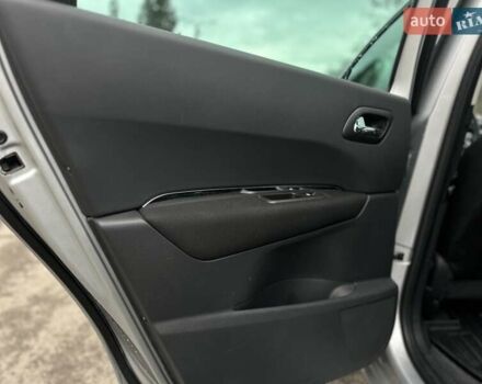 Сірий Пежо 5008, об'ємом двигуна 1.6 л та пробігом 213 тис. км за 6650 $, фото 17 на Automoto.ua