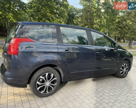 Сірий Пежо 5008, об'ємом двигуна 1.6 л та пробігом 169 тис. км за 6199 $, фото 4 на Automoto.ua