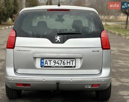 Сірий Пежо 5008, об'ємом двигуна 1.6 л та пробігом 213 тис. км за 6650 $, фото 6 на Automoto.ua
