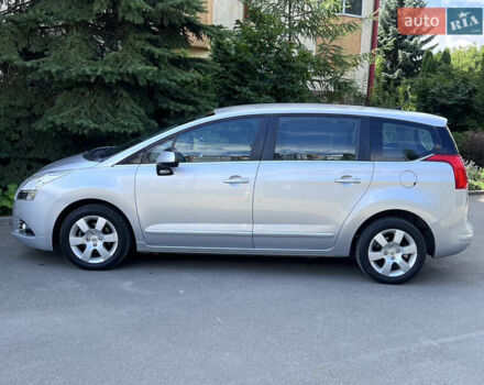 Сірий Пежо 5008, об'ємом двигуна 1.6 л та пробігом 190 тис. км за 8900 $, фото 17 на Automoto.ua