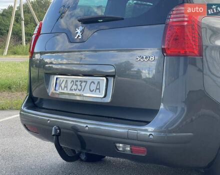 Сірий Пежо 5008, об'ємом двигуна 1.6 л та пробігом 220 тис. км за 8400 $, фото 7 на Automoto.ua