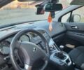 Сірий Пежо 5008, об'ємом двигуна 1.56 л та пробігом 275 тис. км за 7800 $, фото 5 на Automoto.ua