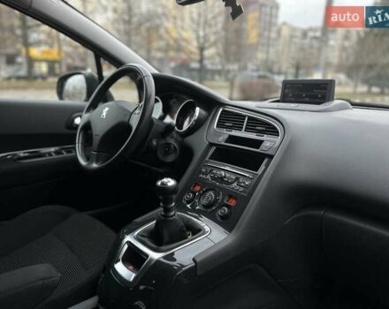 Сірий Пежо 5008, об'ємом двигуна 1.6 л та пробігом 213 тис. км за 6650 $, фото 12 на Automoto.ua