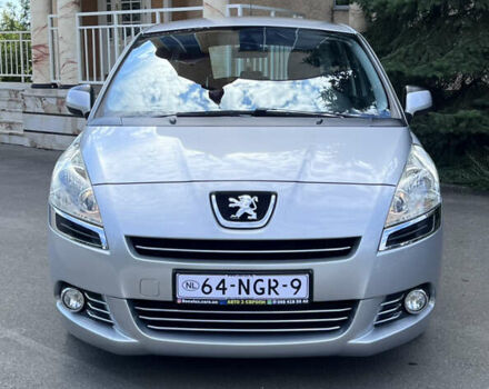 Сірий Пежо 5008, об'ємом двигуна 1.6 л та пробігом 190 тис. км за 8900 $, фото 2 на Automoto.ua
