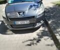 Серый Пежо 5008, объемом двигателя 1.6 л и пробегом 260 тыс. км за 8450 $, фото 1 на Automoto.ua
