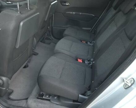 Серый Пежо 5008, объемом двигателя 1.56 л и пробегом 194 тыс. км за 7850 $, фото 13 на Automoto.ua