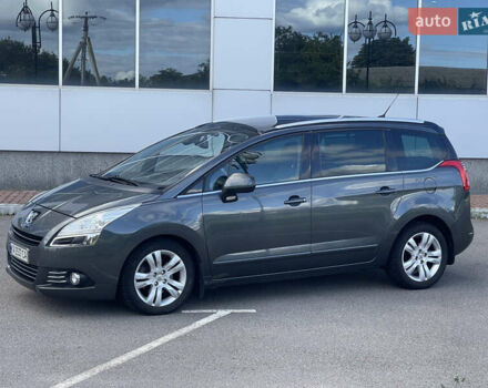 Сірий Пежо 5008, об'ємом двигуна 1.6 л та пробігом 220 тис. км за 8400 $, фото 2 на Automoto.ua