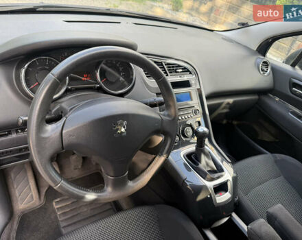 Сірий Пежо 5008, об'ємом двигуна 1.6 л та пробігом 169 тис. км за 6199 $, фото 11 на Automoto.ua