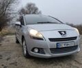 Сірий Пежо 5008, об'ємом двигуна 2 л та пробігом 225 тис. км за 9200 $, фото 1 на Automoto.ua