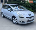 Сірий Пежо 5008, об'ємом двигуна 1.6 л та пробігом 190 тис. км за 8900 $, фото 1 на Automoto.ua
