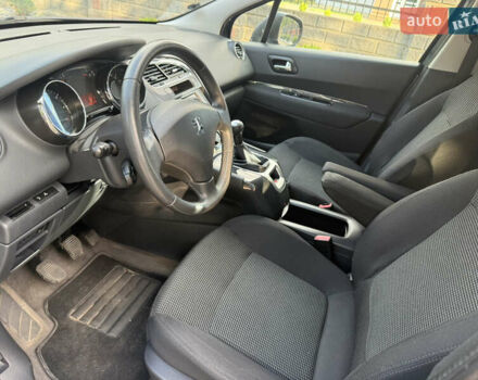 Сірий Пежо 5008, об'ємом двигуна 1.6 л та пробігом 169 тис. км за 6199 $, фото 10 на Automoto.ua