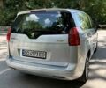 Серый Пежо 5008, объемом двигателя 1.6 л и пробегом 244 тыс. км за 8500 $, фото 4 на Automoto.ua