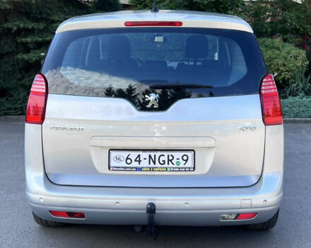 Сірий Пежо 5008, об'ємом двигуна 1.6 л та пробігом 190 тис. км за 8900 $, фото 9 на Automoto.ua