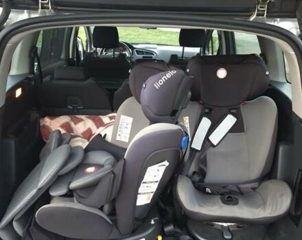 Серый Пежо 5008, объемом двигателя 1.56 л и пробегом 194 тыс. км за 7850 $, фото 17 на Automoto.ua