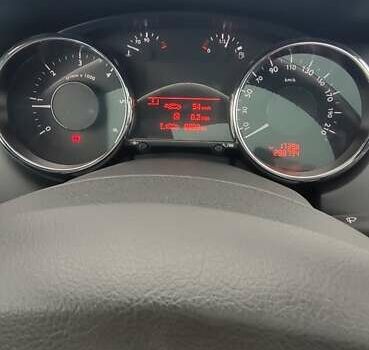 Сірий Пежо 5008, об'ємом двигуна 1.56 л та пробігом 298 тис. км за 10000 $, фото 7 на Automoto.ua