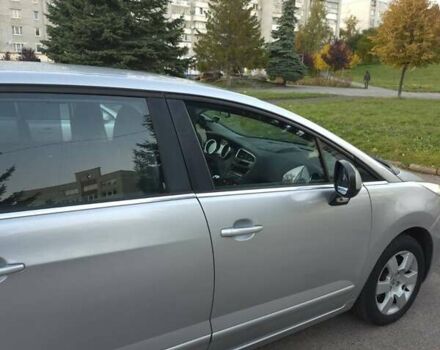 Серый Пежо 5008, объемом двигателя 1.56 л и пробегом 194 тыс. км за 7850 $, фото 11 на Automoto.ua