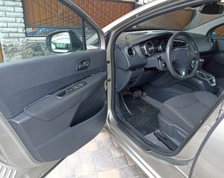 Сірий Пежо 5008, об'ємом двигуна 1.6 л та пробігом 120 тис. км за 9600 $, фото 2 на Automoto.ua