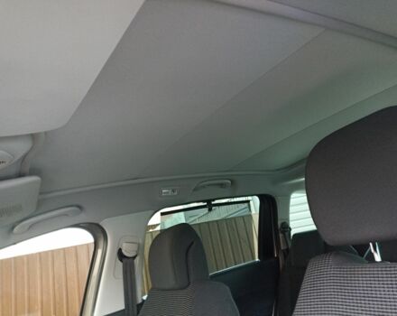 Сірий Пежо 5008, об'ємом двигуна 1.6 л та пробігом 120 тис. км за 9600 $, фото 12 на Automoto.ua