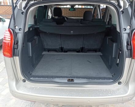 Сірий Пежо 5008, об'ємом двигуна 1.6 л та пробігом 120 тис. км за 9600 $, фото 5 на Automoto.ua