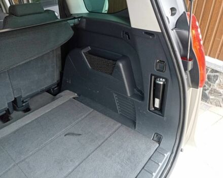 Сірий Пежо 5008, об'ємом двигуна 1.6 л та пробігом 120 тис. км за 9600 $, фото 9 на Automoto.ua