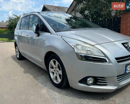 Сірий Пежо 5008, об'ємом двигуна 1.56 л та пробігом 175 тис. км за 8300 $, фото 11 на Automoto.ua