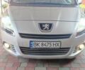 Серый Пежо 5008, объемом двигателя 1.56 л и пробегом 320 тыс. км за 8450 $, фото 1 на Automoto.ua