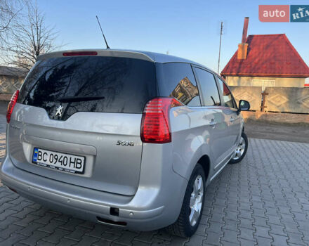 Серый Пежо 5008, объемом двигателя 2 л и пробегом 298 тыс. км за 8999 $, фото 5 на Automoto.ua