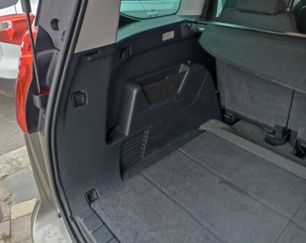 Сірий Пежо 5008, об'ємом двигуна 1.6 л та пробігом 120 тис. км за 9600 $, фото 10 на Automoto.ua