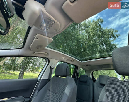 Сірий Пежо 5008, об'ємом двигуна 1.56 л та пробігом 175 тис. км за 8300 $, фото 4 на Automoto.ua