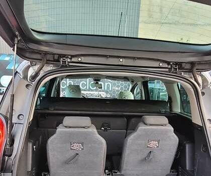 Сірий Пежо 5008, об'ємом двигуна 1.6 л та пробігом 244 тис. км за 9500 $, фото 16 на Automoto.ua
