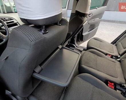 Сірий Пежо 5008, об'ємом двигуна 1.6 л та пробігом 244 тис. км за 9500 $, фото 8 на Automoto.ua