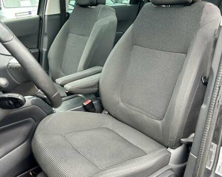 Сірий Пежо 5008, об'ємом двигуна 1.6 л та пробігом 254 тис. км за 8000 $, фото 35 на Automoto.ua