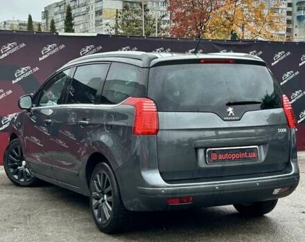 Сірий Пежо 5008, об'ємом двигуна 1.6 л та пробігом 254 тис. км за 8000 $, фото 7 на Automoto.ua