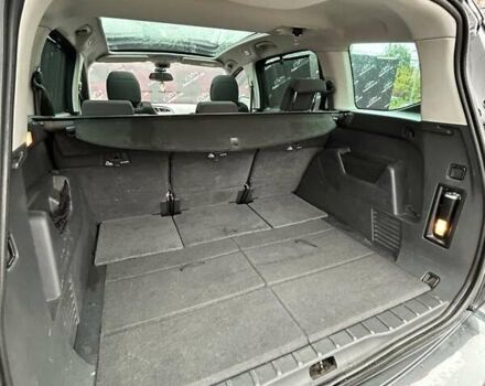 Сірий Пежо 5008, об'ємом двигуна 1.6 л та пробігом 254 тис. км за 8000 $, фото 10 на Automoto.ua