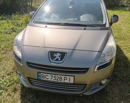 Серый Пежо 5008, объемом двигателя 1.6 л и пробегом 230 тыс. км за 8500 $, фото 6 на Automoto.ua