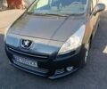 Сірий Пежо 5008, об'ємом двигуна 1.56 л та пробігом 250 тис. км за 9300 $, фото 1 на Automoto.ua