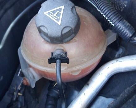 Серый Пежо 5008, объемом двигателя 1.56 л и пробегом 239 тыс. км за 9500 $, фото 19 на Automoto.ua