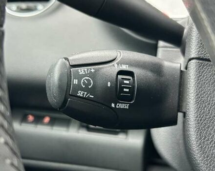 Сірий Пежо 5008, об'ємом двигуна 1.6 л та пробігом 254 тис. км за 8000 $, фото 26 на Automoto.ua