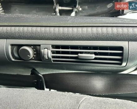 Сірий Пежо 5008, об'ємом двигуна 1.6 л та пробігом 254 тис. км за 8000 $, фото 21 на Automoto.ua