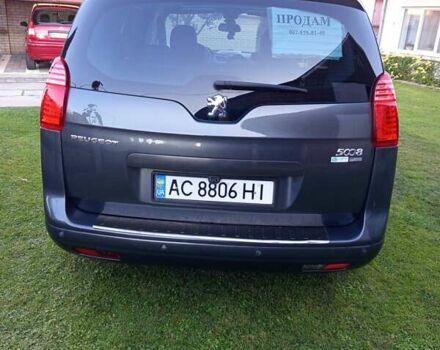 Серый Пежо 5008, объемом двигателя 1.56 л и пробегом 239 тыс. км за 9500 $, фото 3 на Automoto.ua
