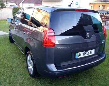 Серый Пежо 5008, объемом двигателя 1.56 л и пробегом 239 тыс. км за 9500 $, фото 2 на Automoto.ua