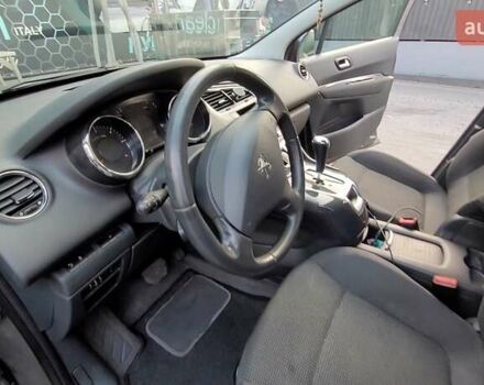 Сірий Пежо 5008, об'ємом двигуна 1.6 л та пробігом 244 тис. км за 9500 $, фото 3 на Automoto.ua