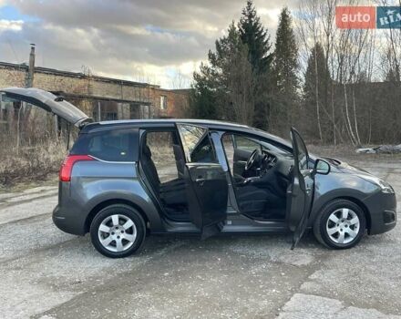 Серый Пежо 5008, объемом двигателя 2 л и пробегом 184 тыс. км за 11650 $, фото 28 на Automoto.ua