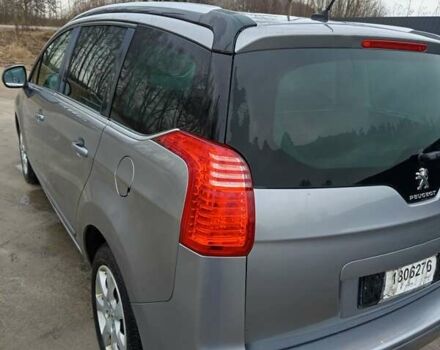 Серый Пежо 5008, объемом двигателя 1.6 л и пробегом 292 тыс. км за 9450 $, фото 4 на Automoto.ua